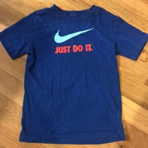 Nike T Shirt Size L